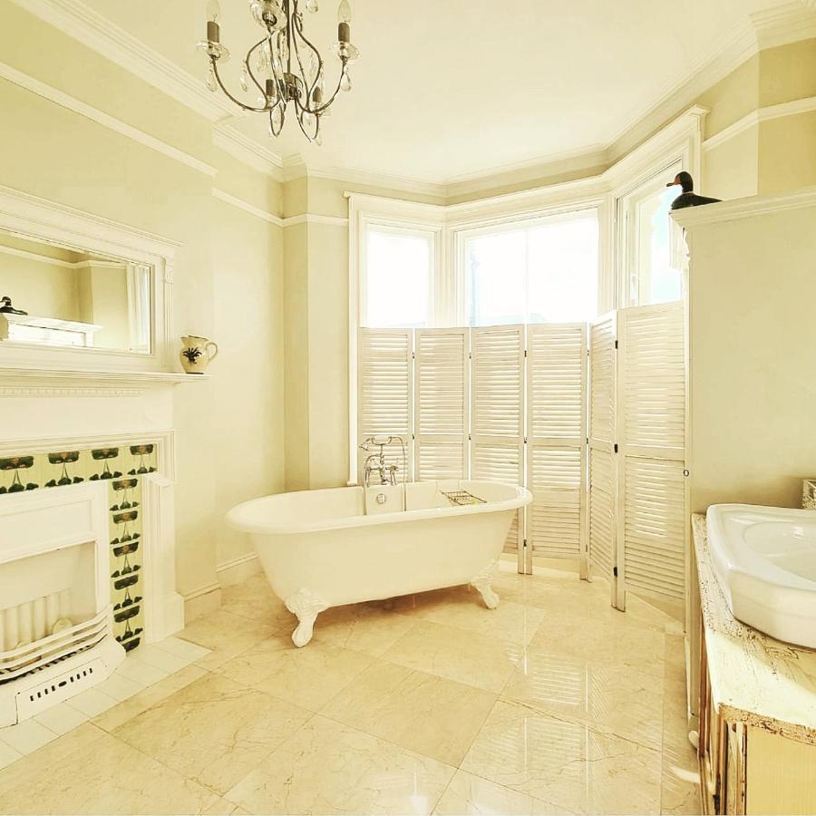 West Hill Retreat Edwardian Balcony Ensuite With Room Served Breakfast & Free Parking 헤이스팅스 외부 사진